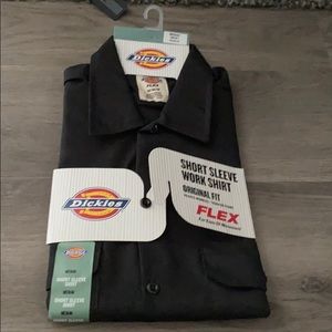 New Dickies short sleeve shirt (medium)